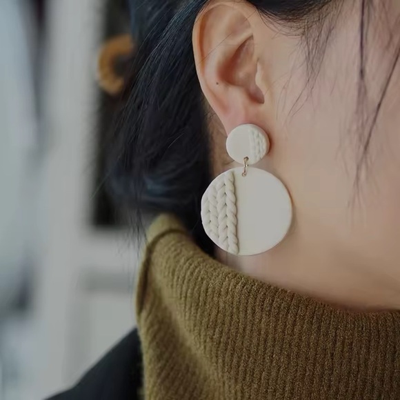 4-Pair Knit Two-Tier Dangle Stud - Handmade Earrings - Picture 5 of 6